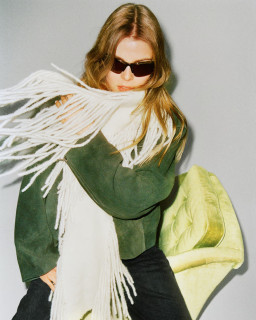 White Wool Scarf with Tassels